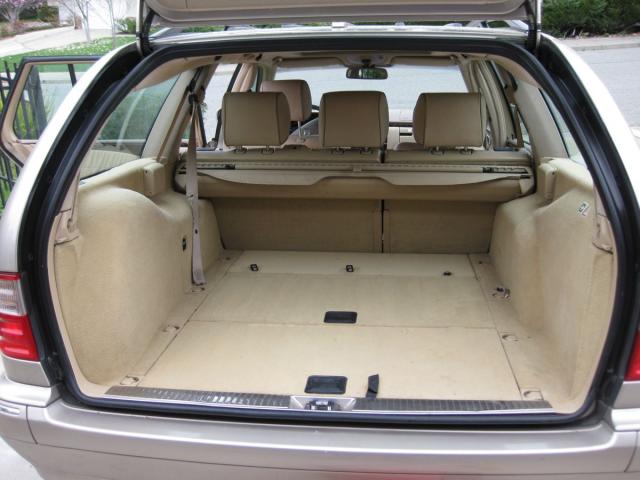 E320-Interior-03