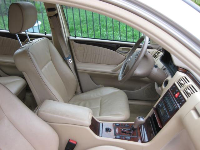 E320-Interior-21