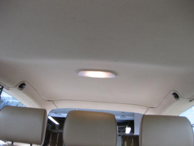 E320-Interior-26